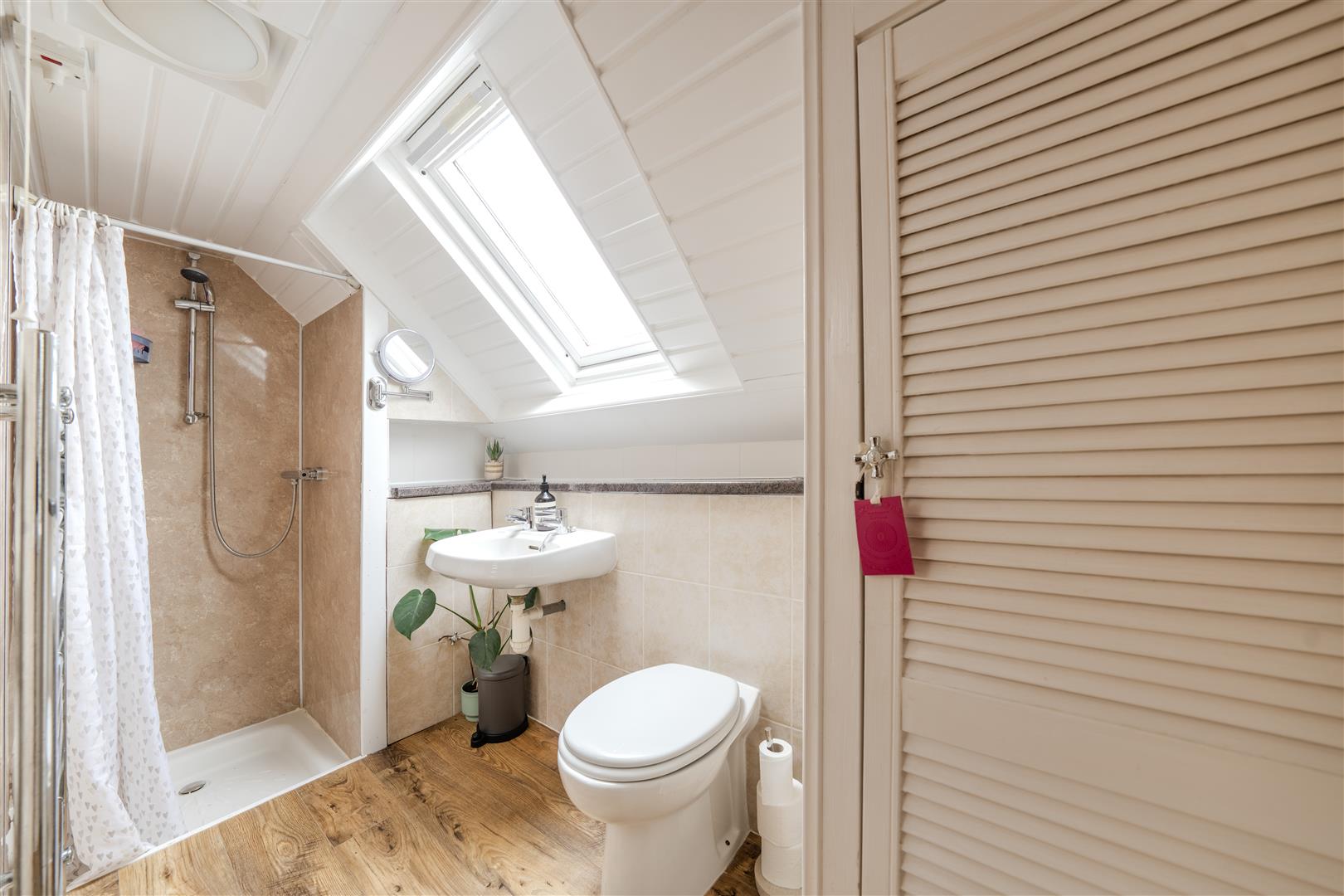 6_wester_wooden_farm_cottages-12