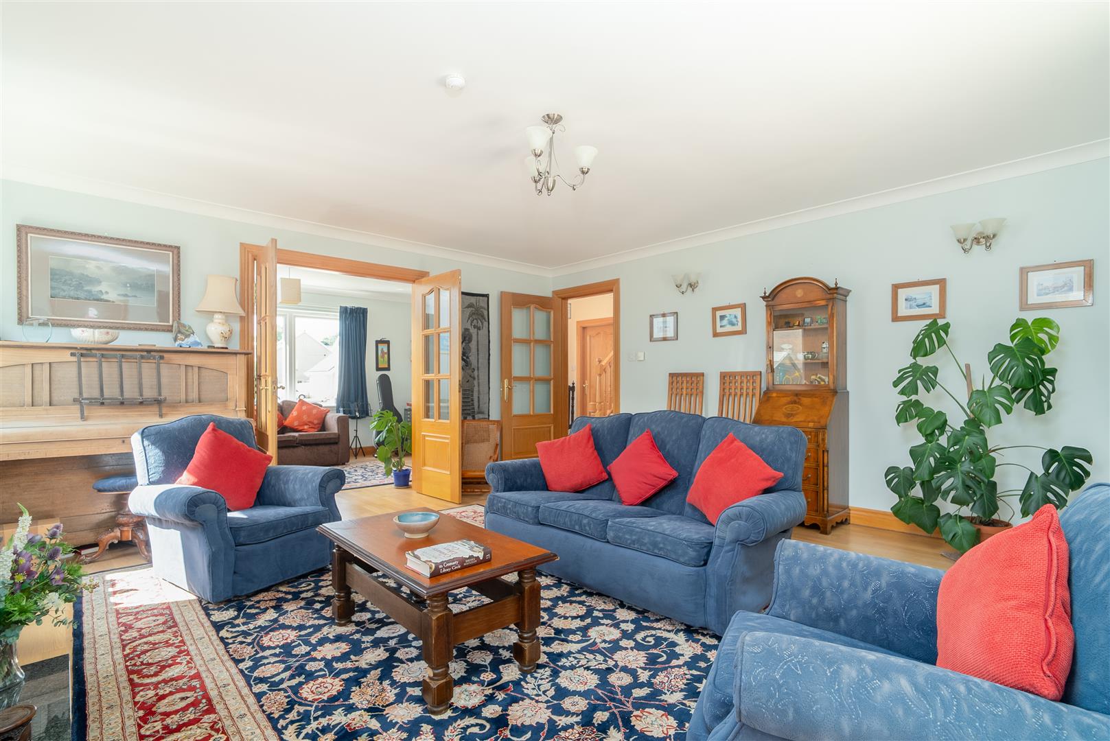 28_Riverside_Drive-04 - Copy
