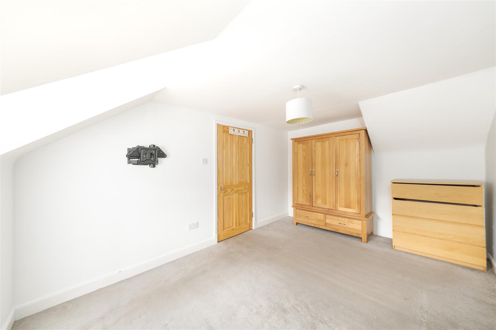 8 Albert Place-7