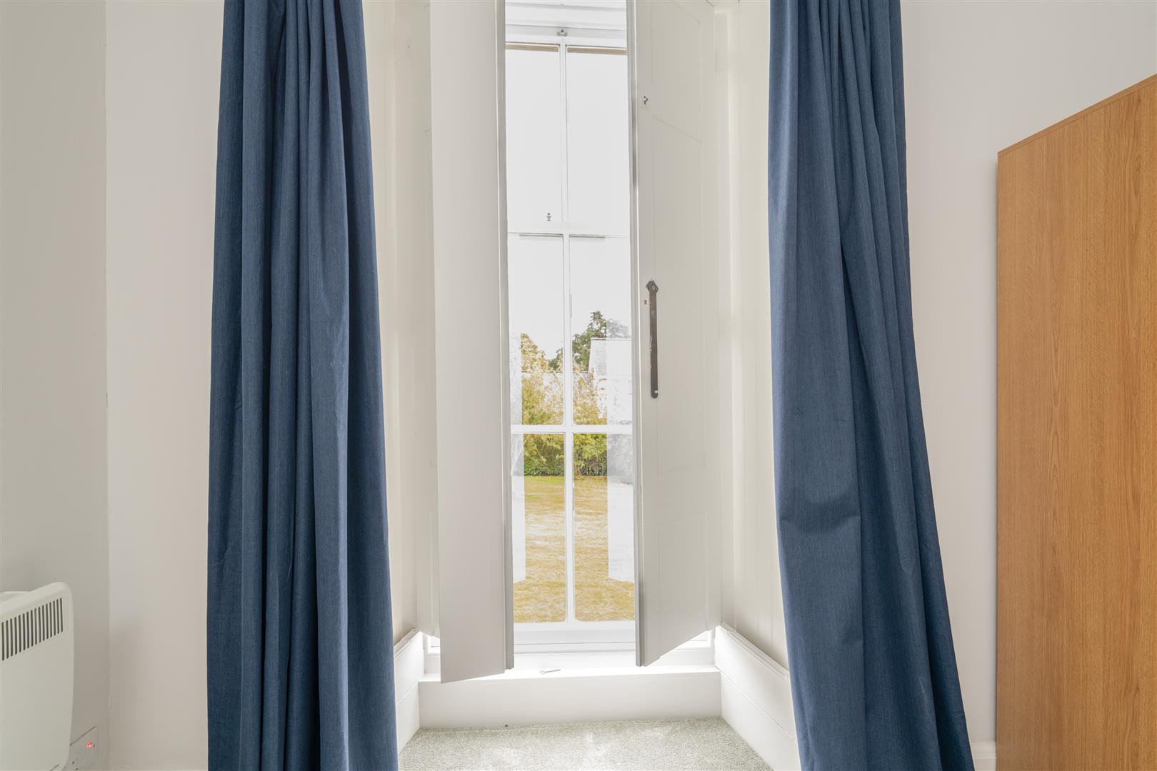 3 broomlands house-17
