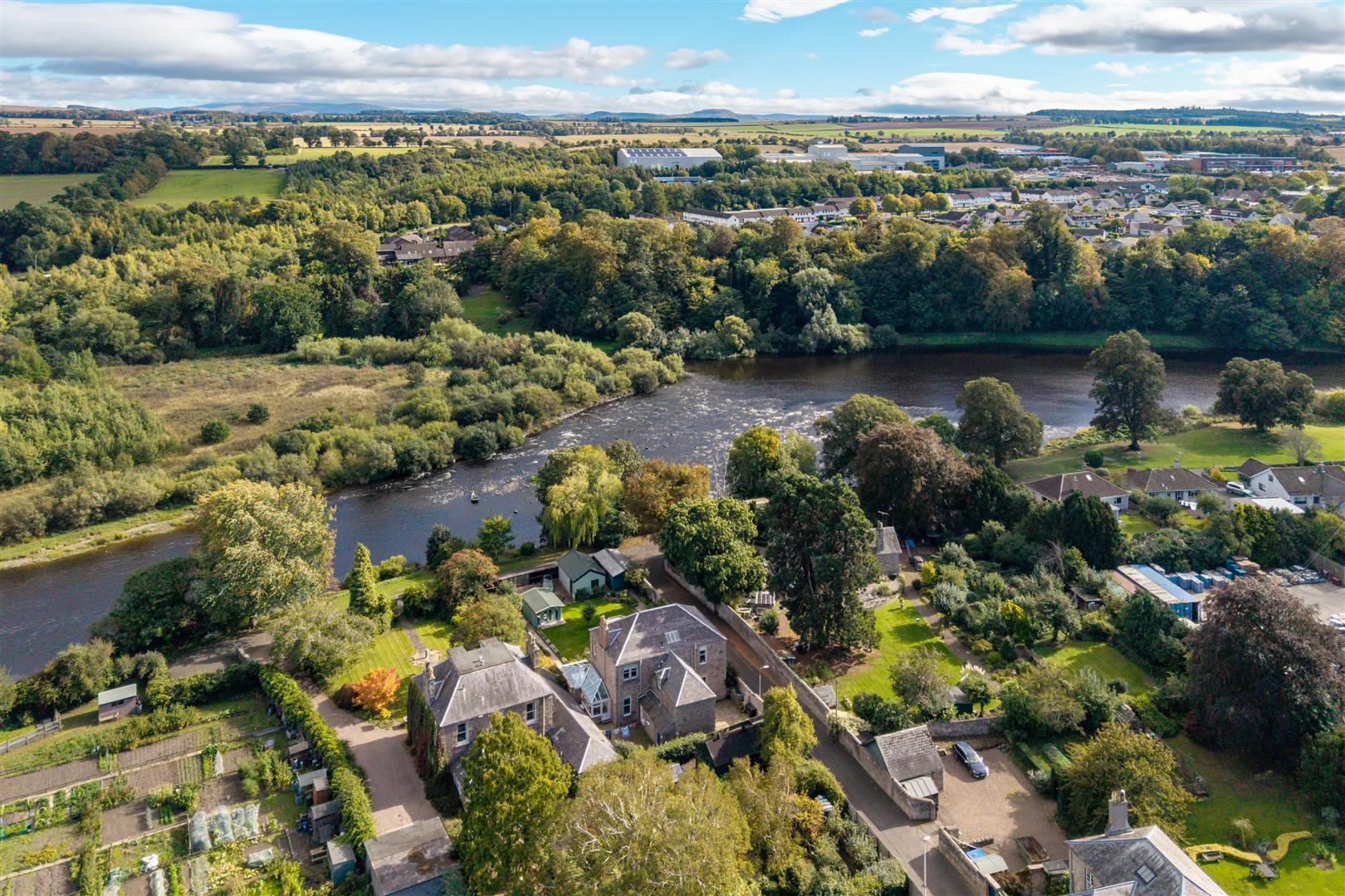 tweedford_house_abbotsford_grove_kelso-22