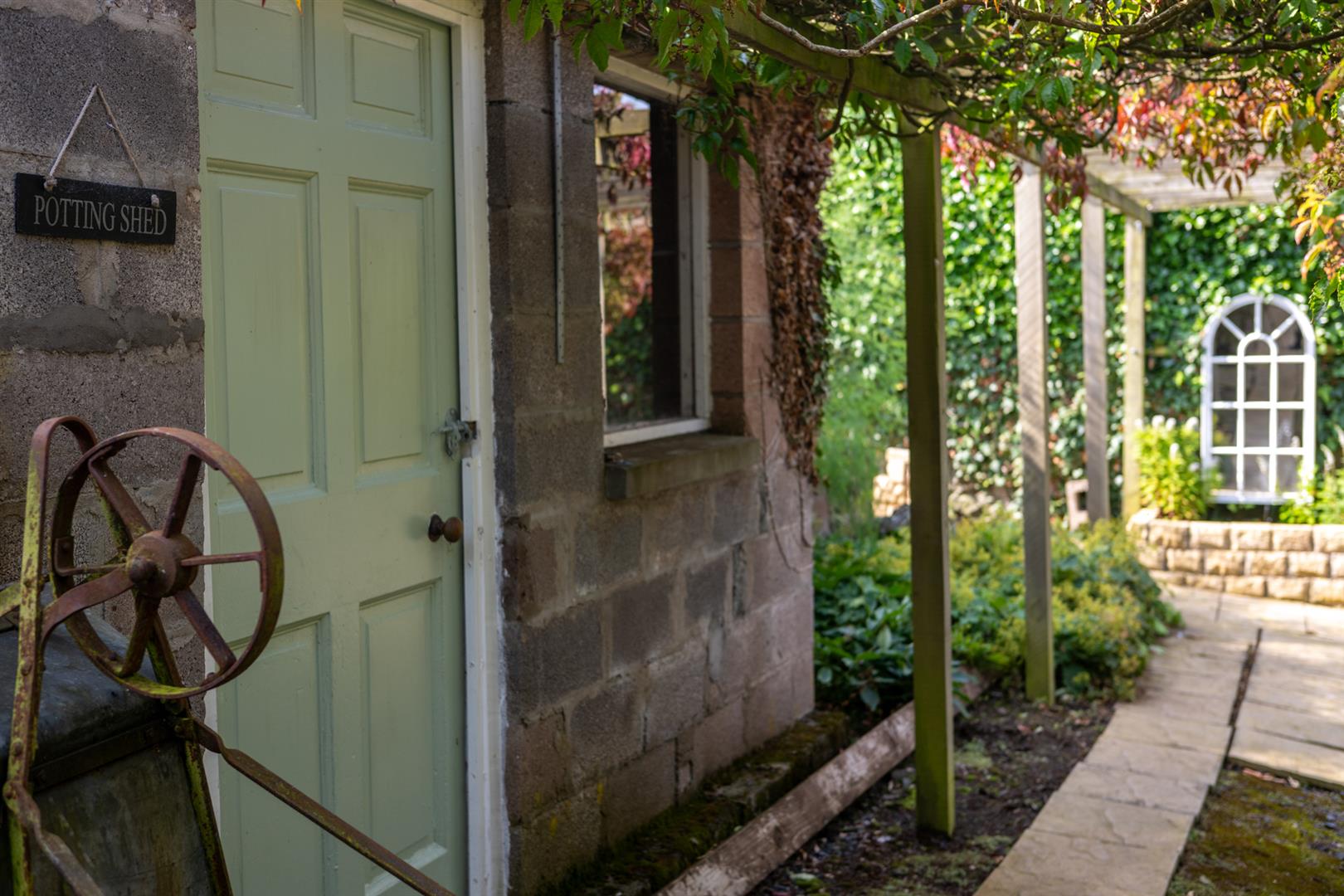 Teaselbank_sprouston_August2025-21