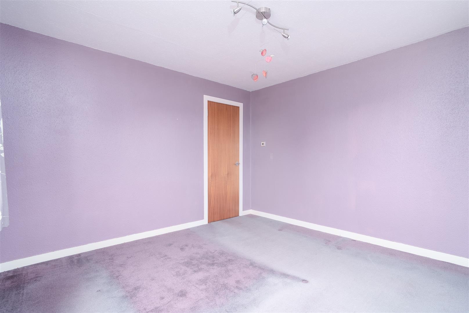 55_Queen's_Croft-10