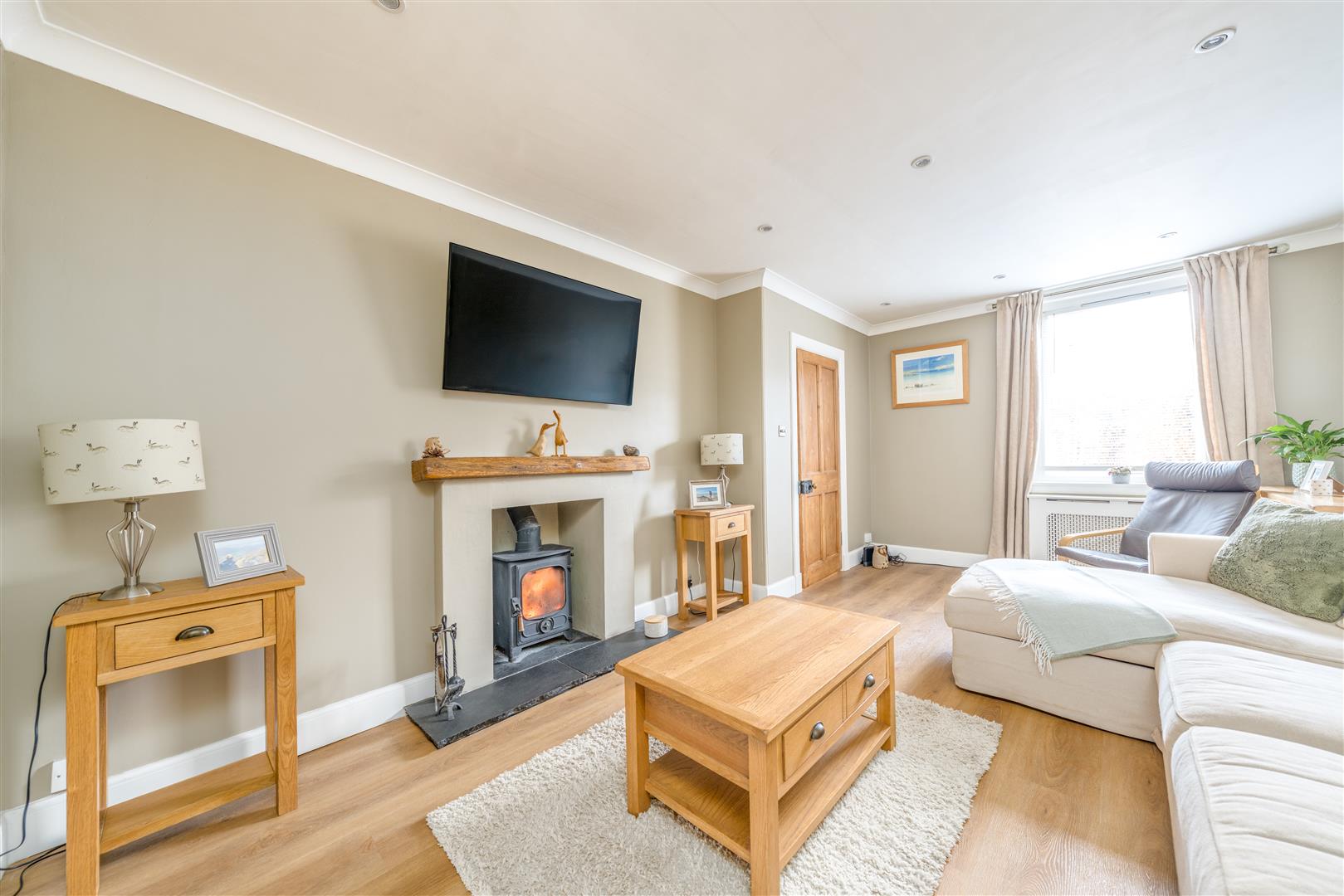 4_Home_terrace_coldstream-04