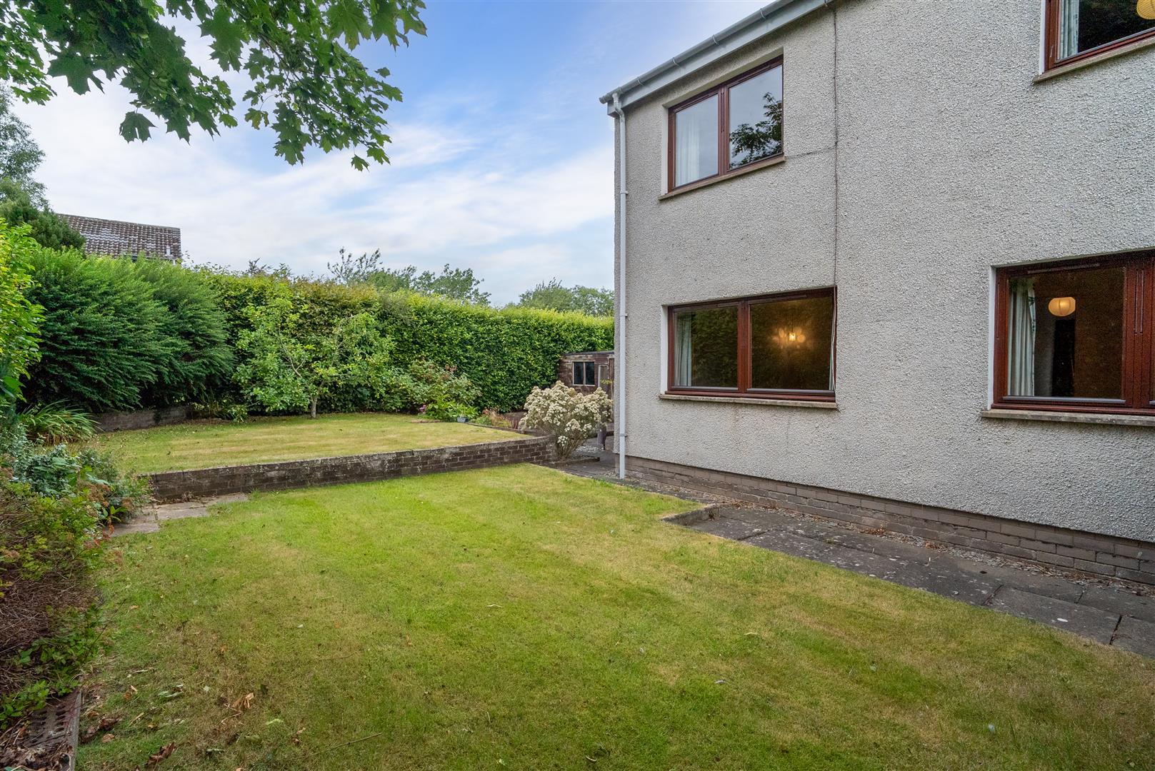 55_Queen's_Croft-19