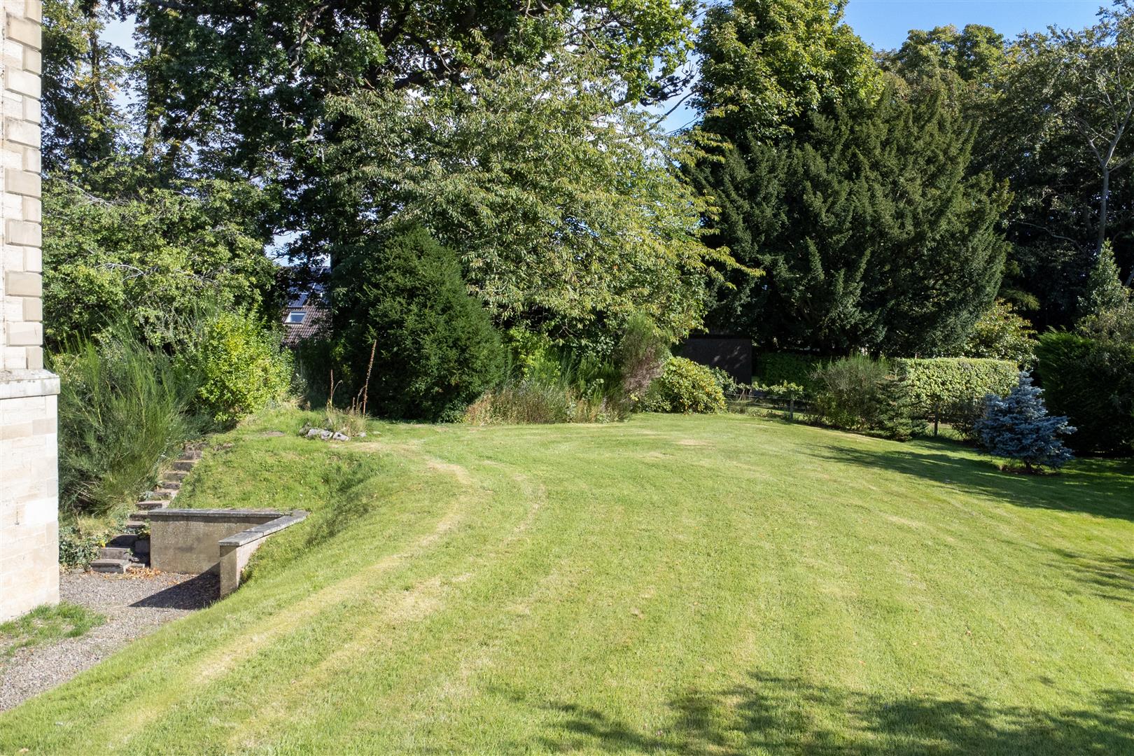 3 broomlands house-31
