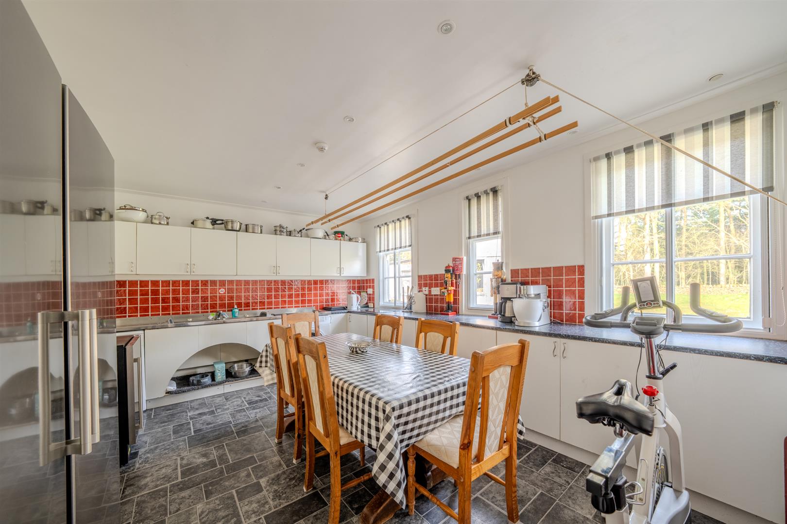 Pinewood House Gordon-18