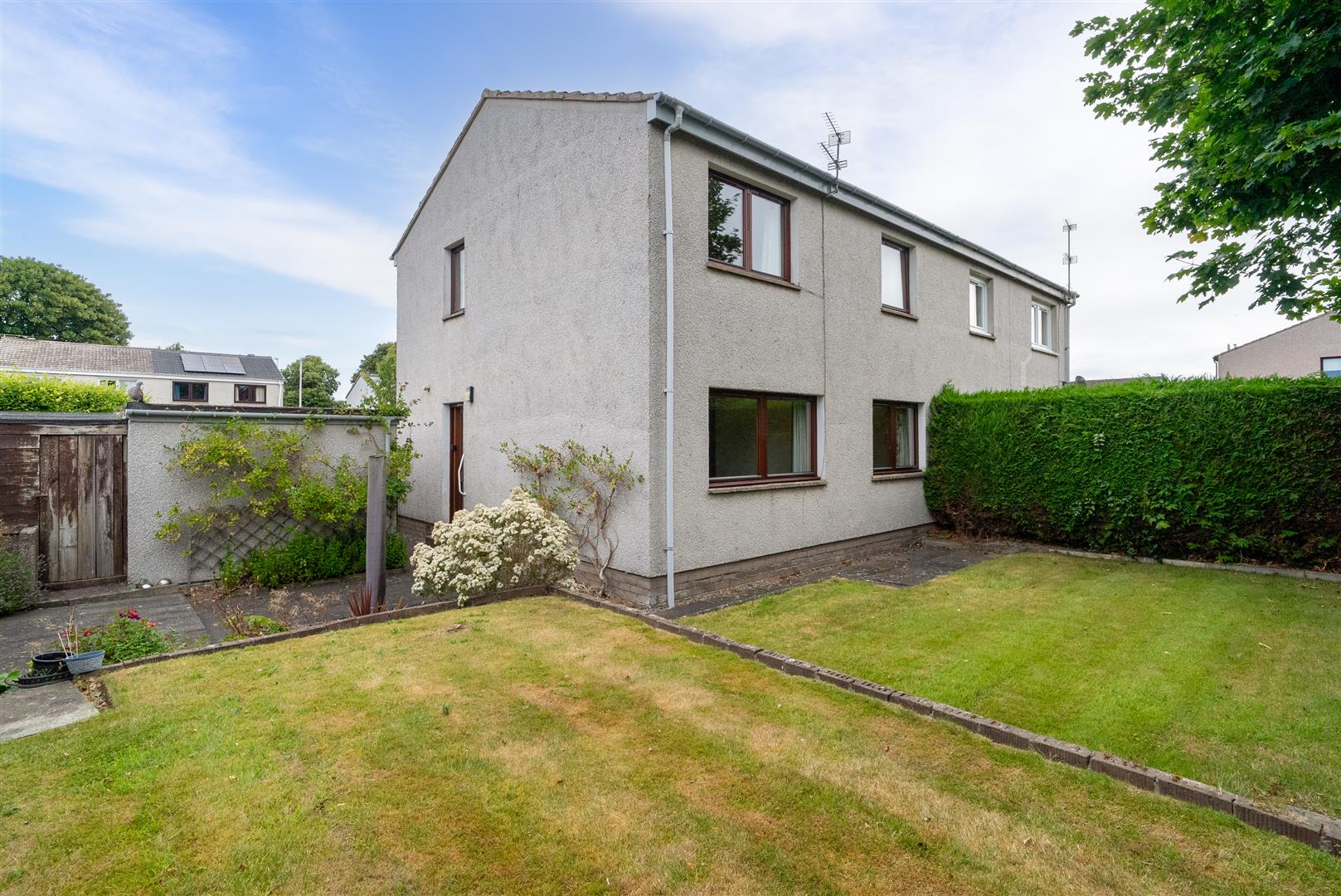 55_Queen's_Croft-18