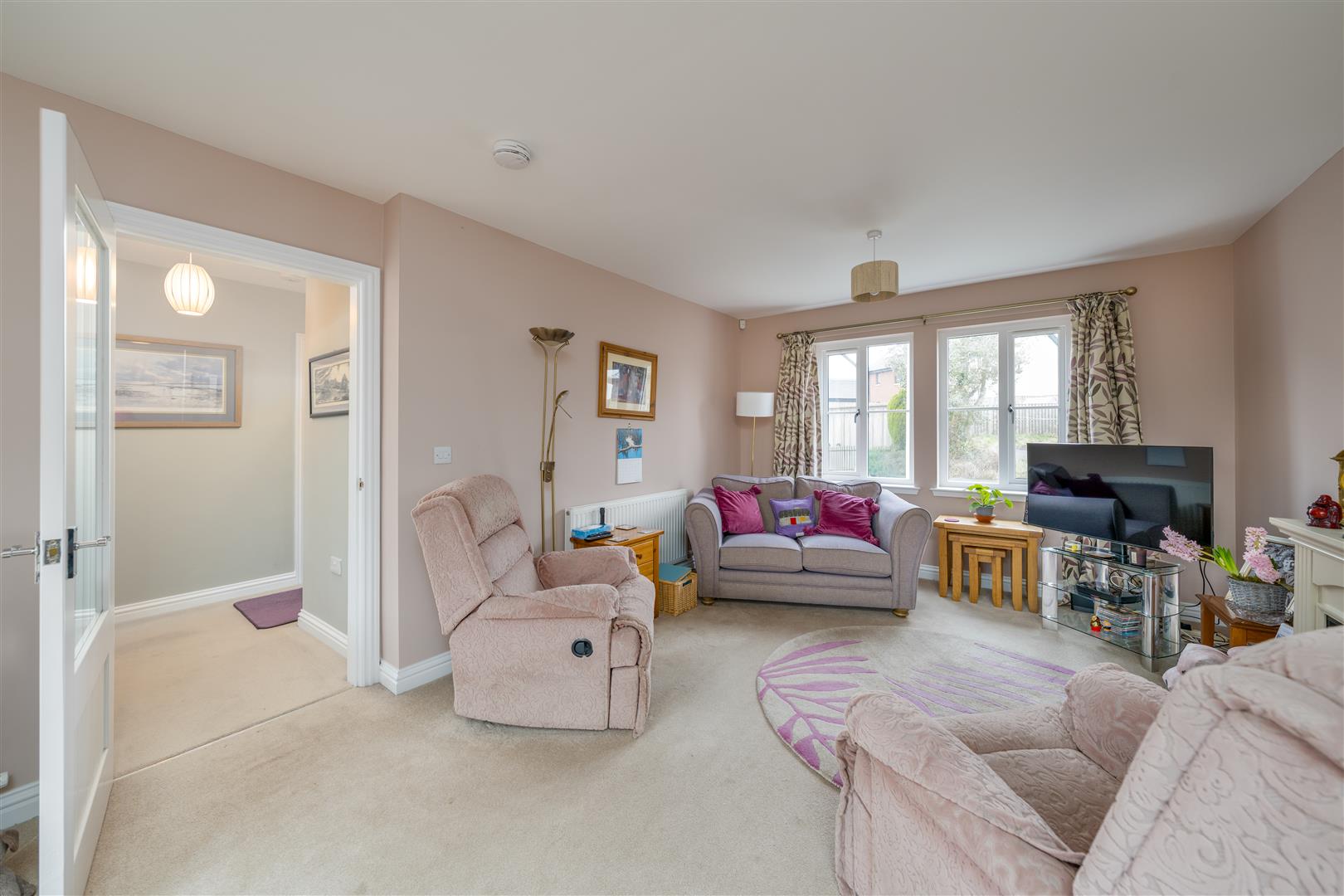 1 Queens Acre Kelso-04