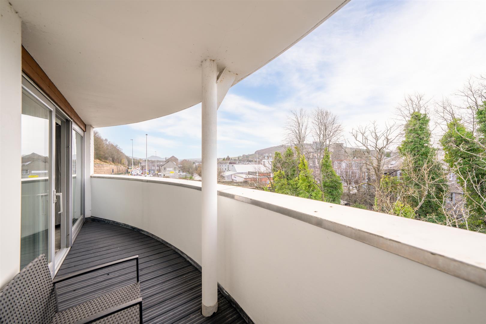 14_7_laidlaw_court_galashiels-13