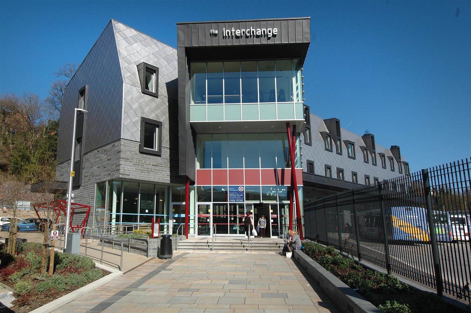 8s-174MagdalaGalaInterchangePrint