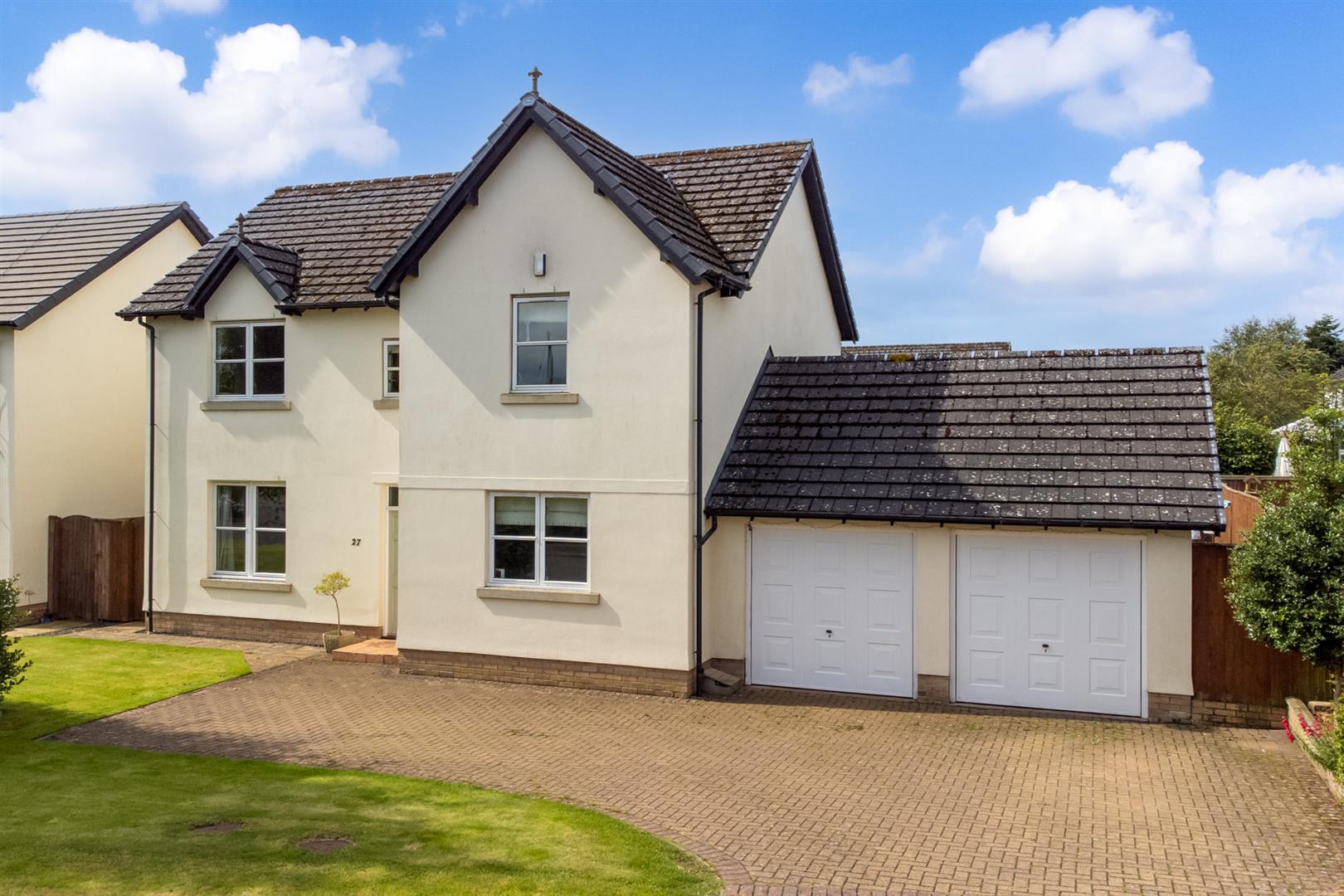 27 Buccleuch Chase-02