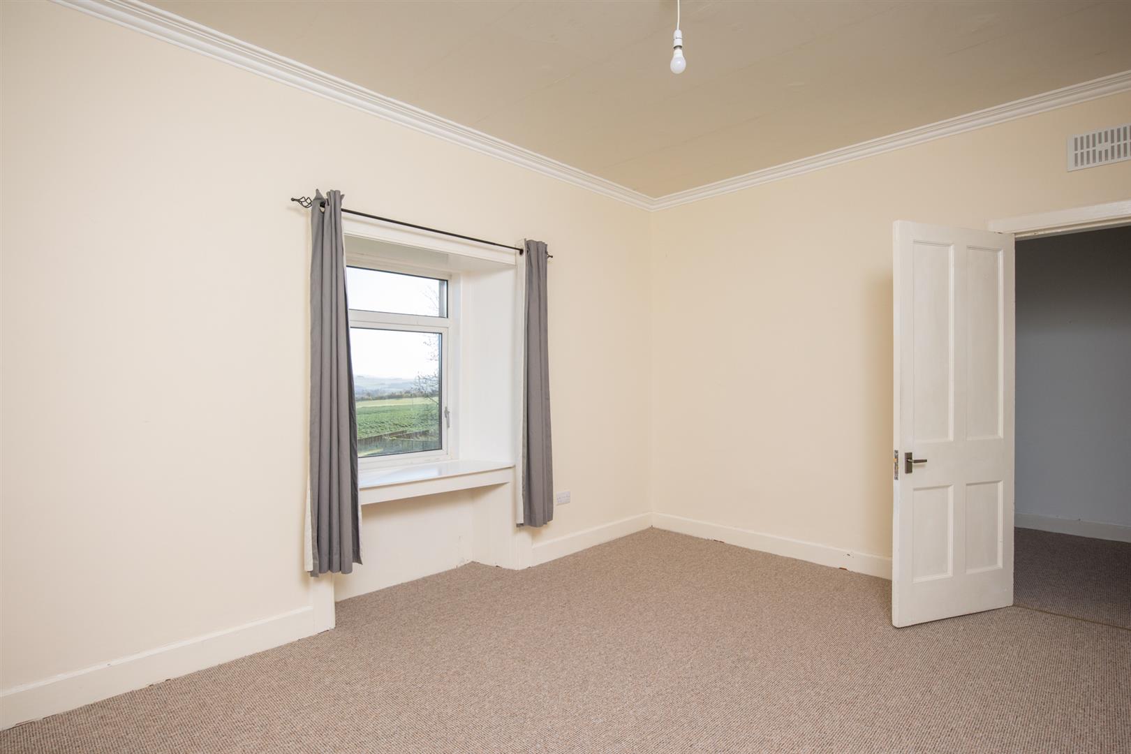 newlands-farmhouse-12 Bedroom Three