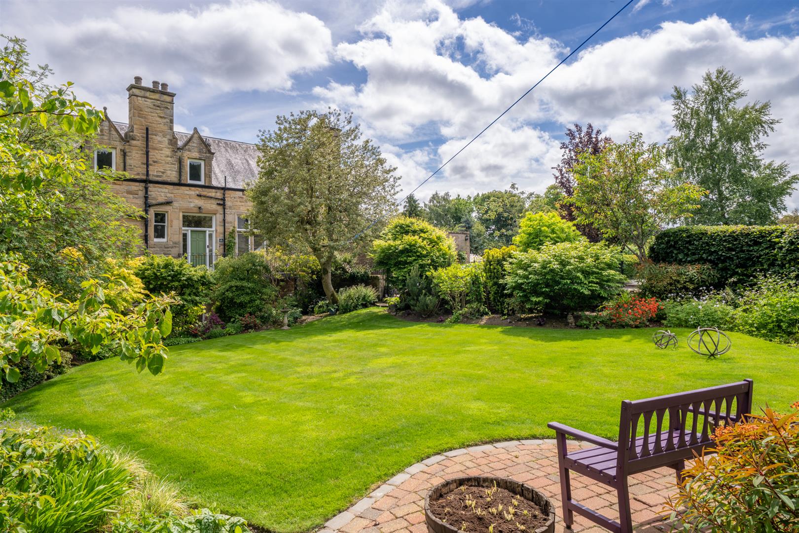 Upper_Apartment_2_Manorhill-21