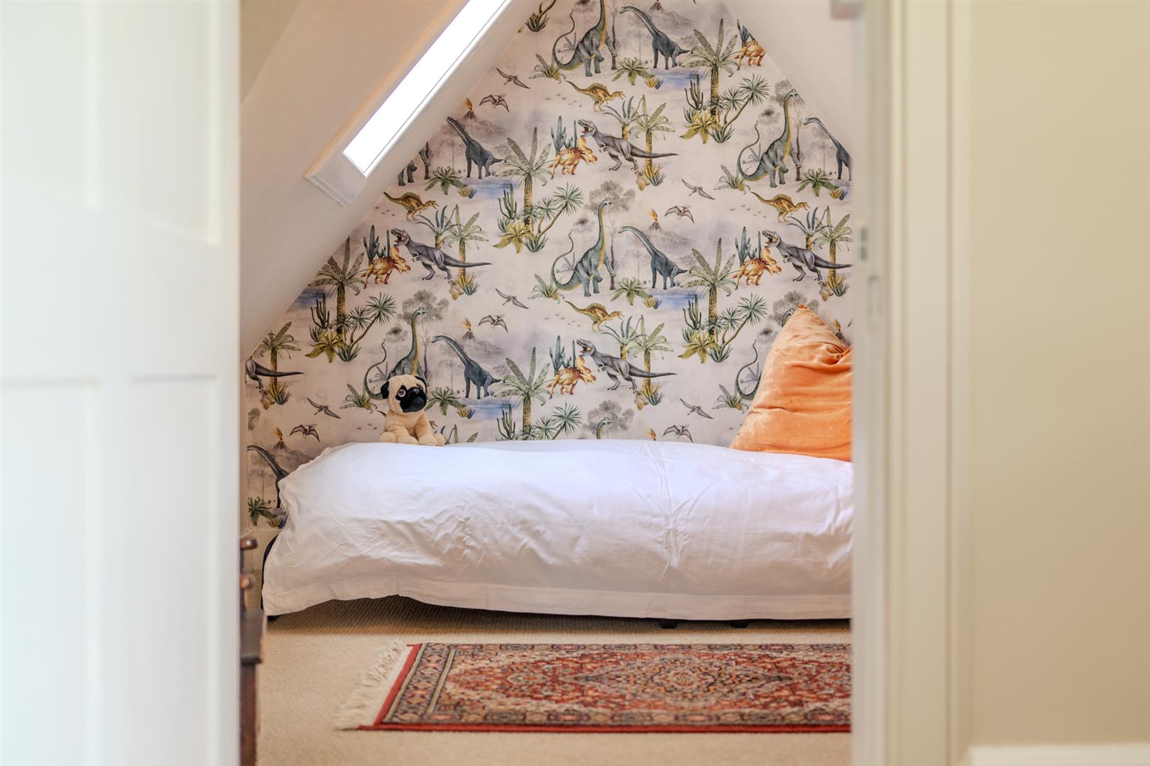 Upper_Apartment_2_Manorhill_LIFESTYLE-11