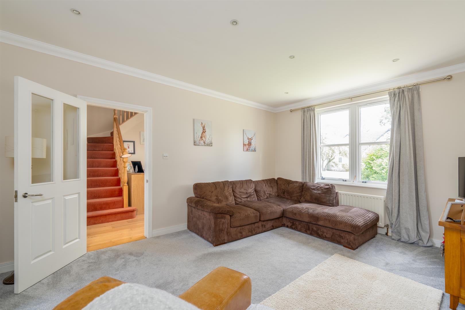 27 Buccleuch Chase-06