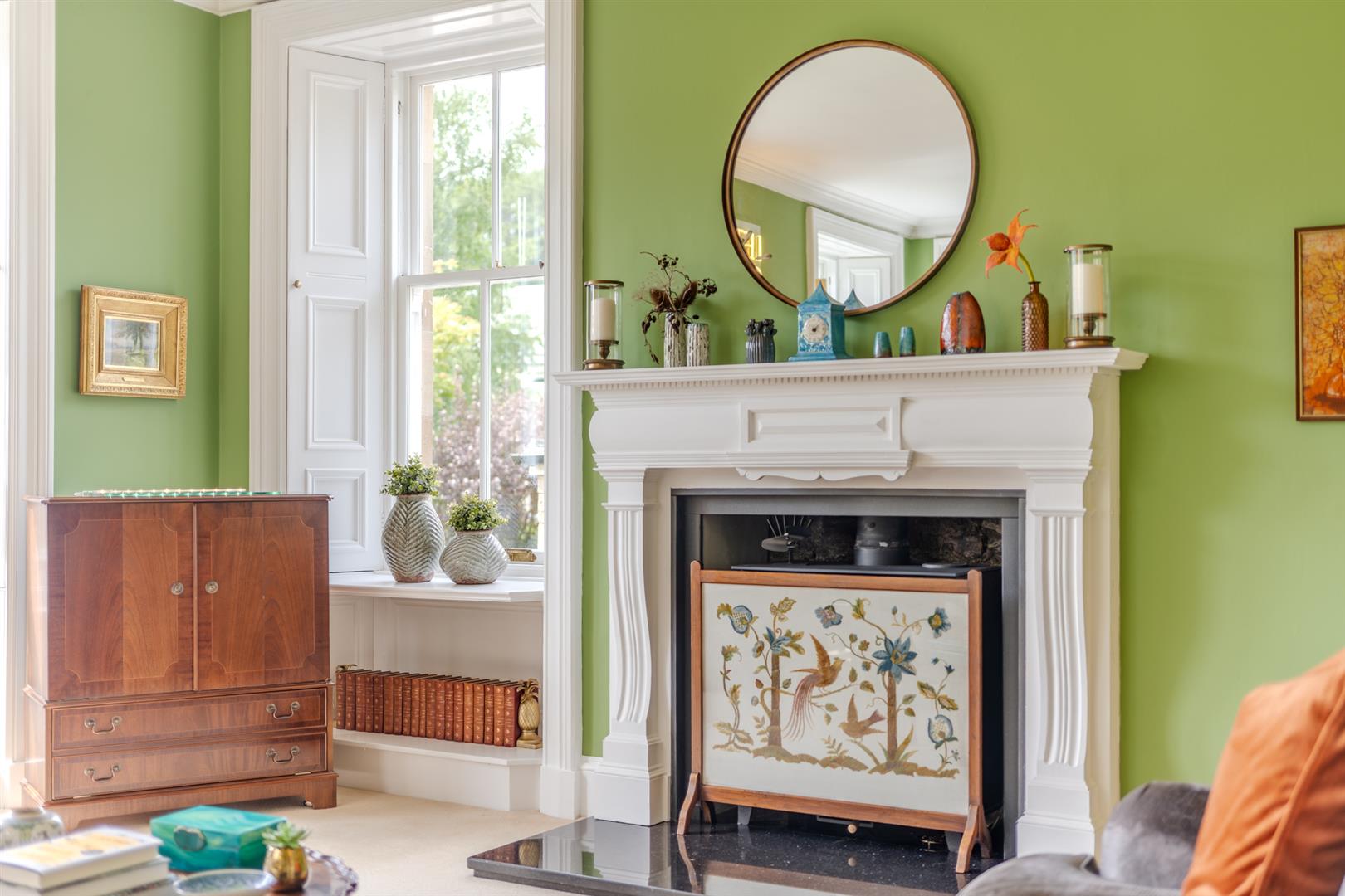 Upper_Apartment_2_Manorhill_LIFESTYLE-4