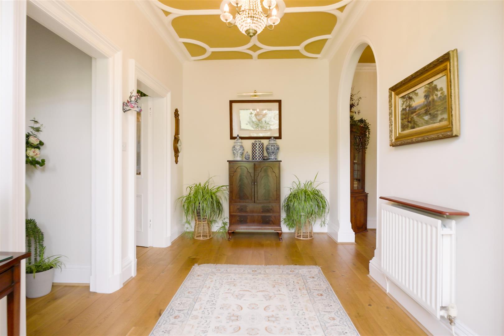 Upper_Apartment_2_Manorhill-3b