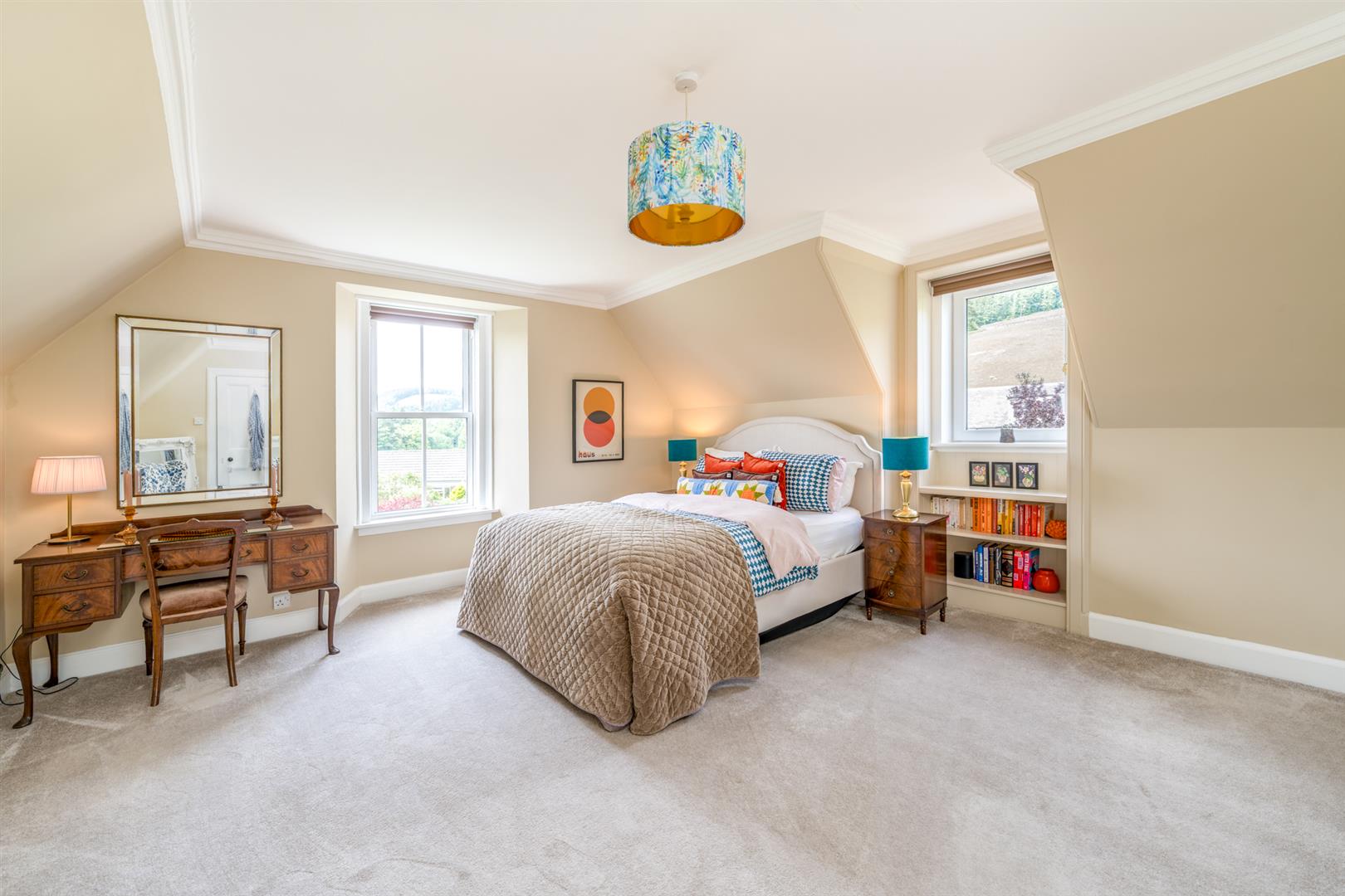 Upper_Apartment_2_Manorhill-11