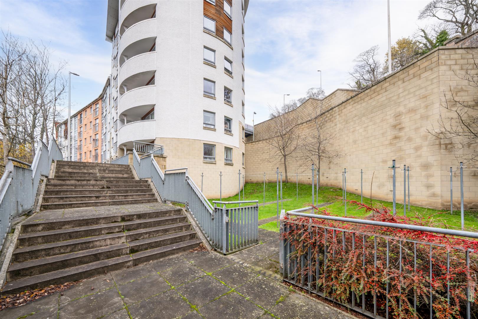 14_7_laidlaw_court_galashiels-15