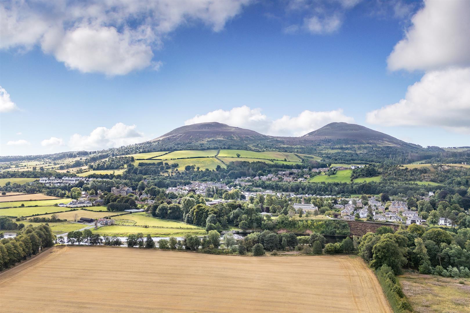 1 Campknowe_Gattonside_Melrose-16