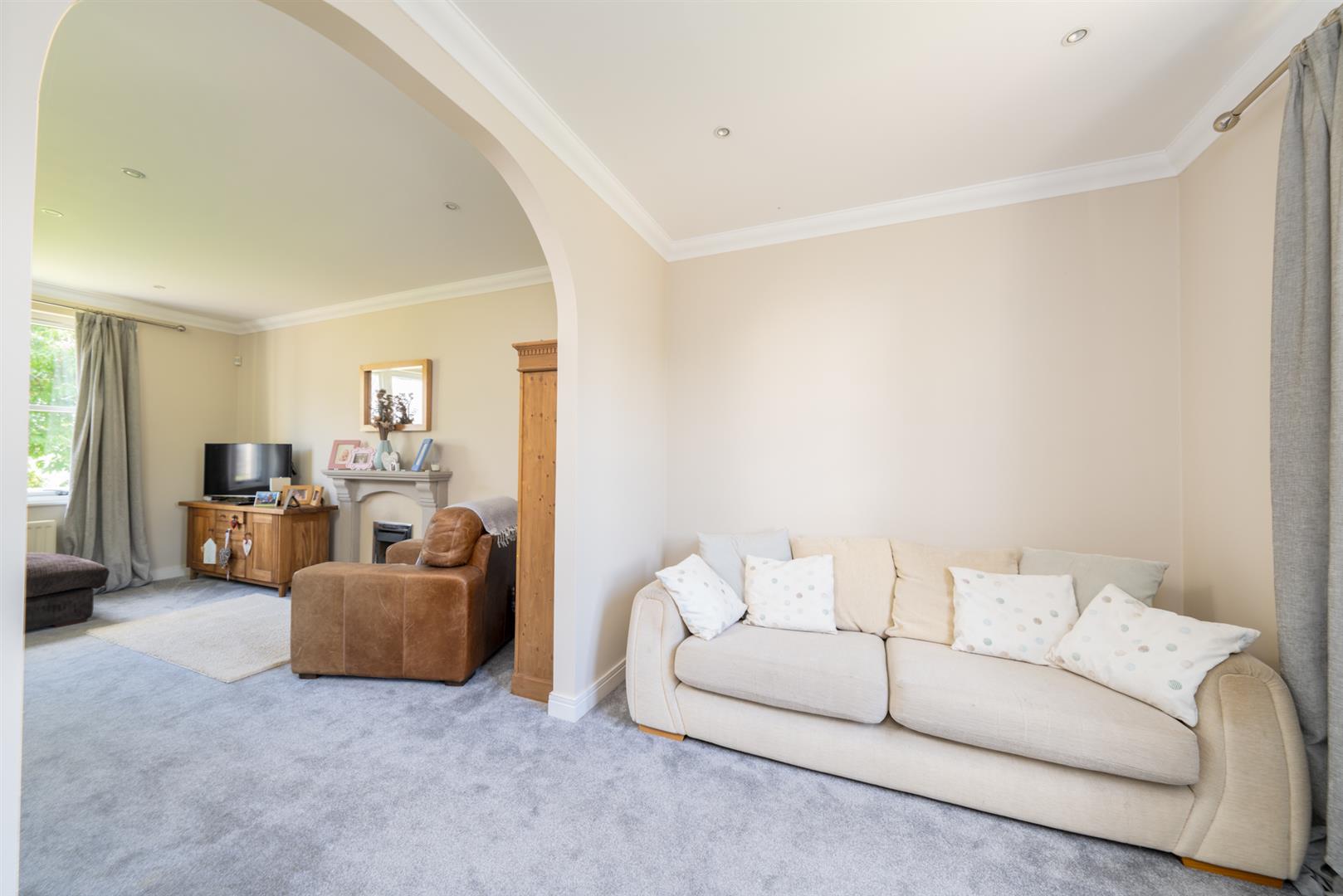 27 Buccleuch Chase-08