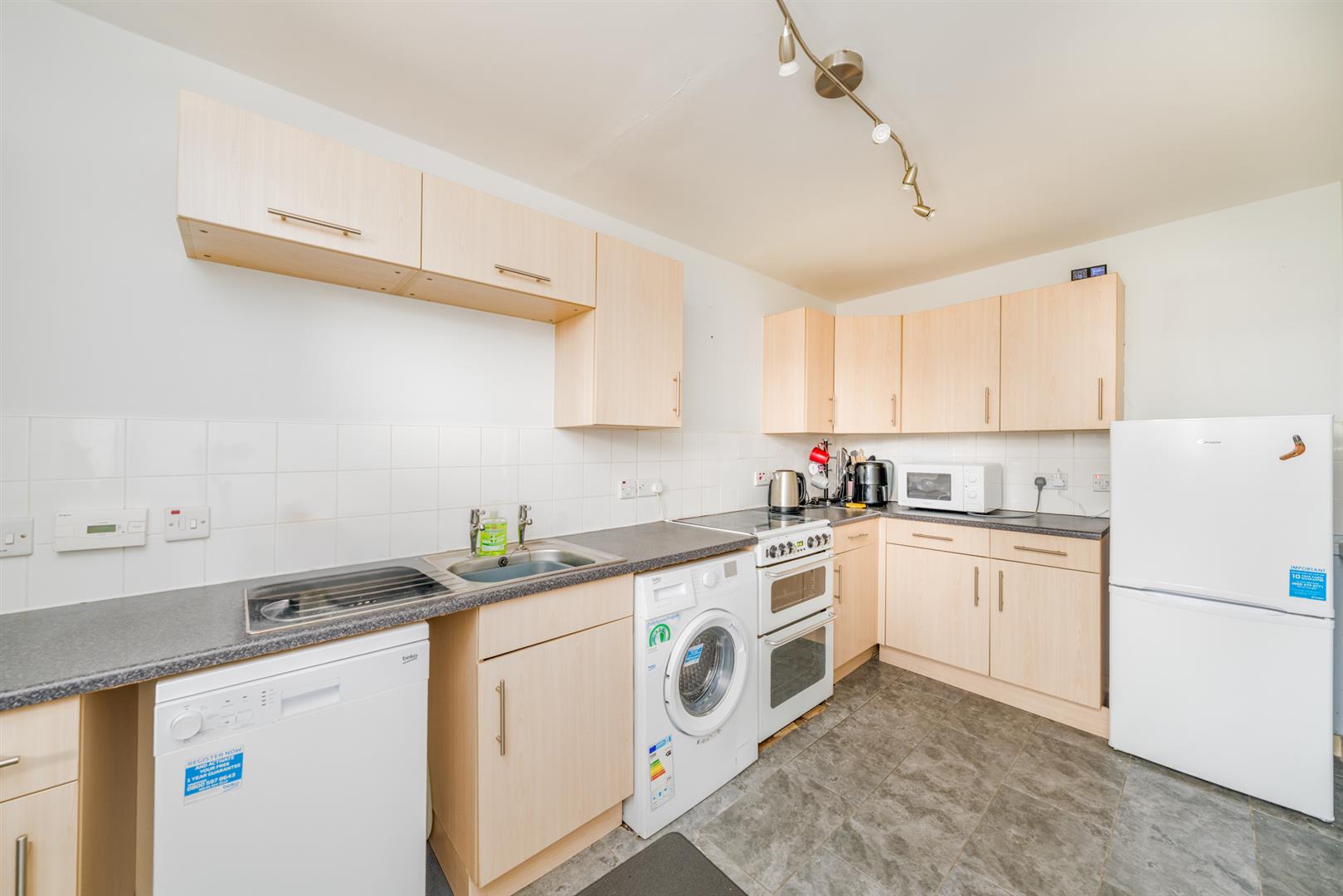 14_7_laidlaw_court_galashiels-07