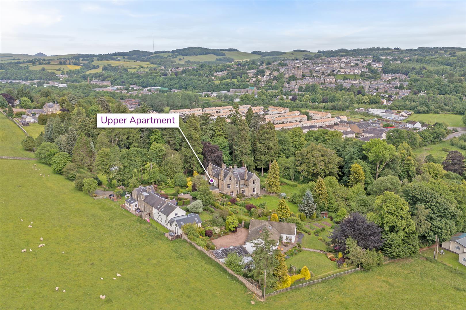 Upper_Apartment_2_Manorhill-1
