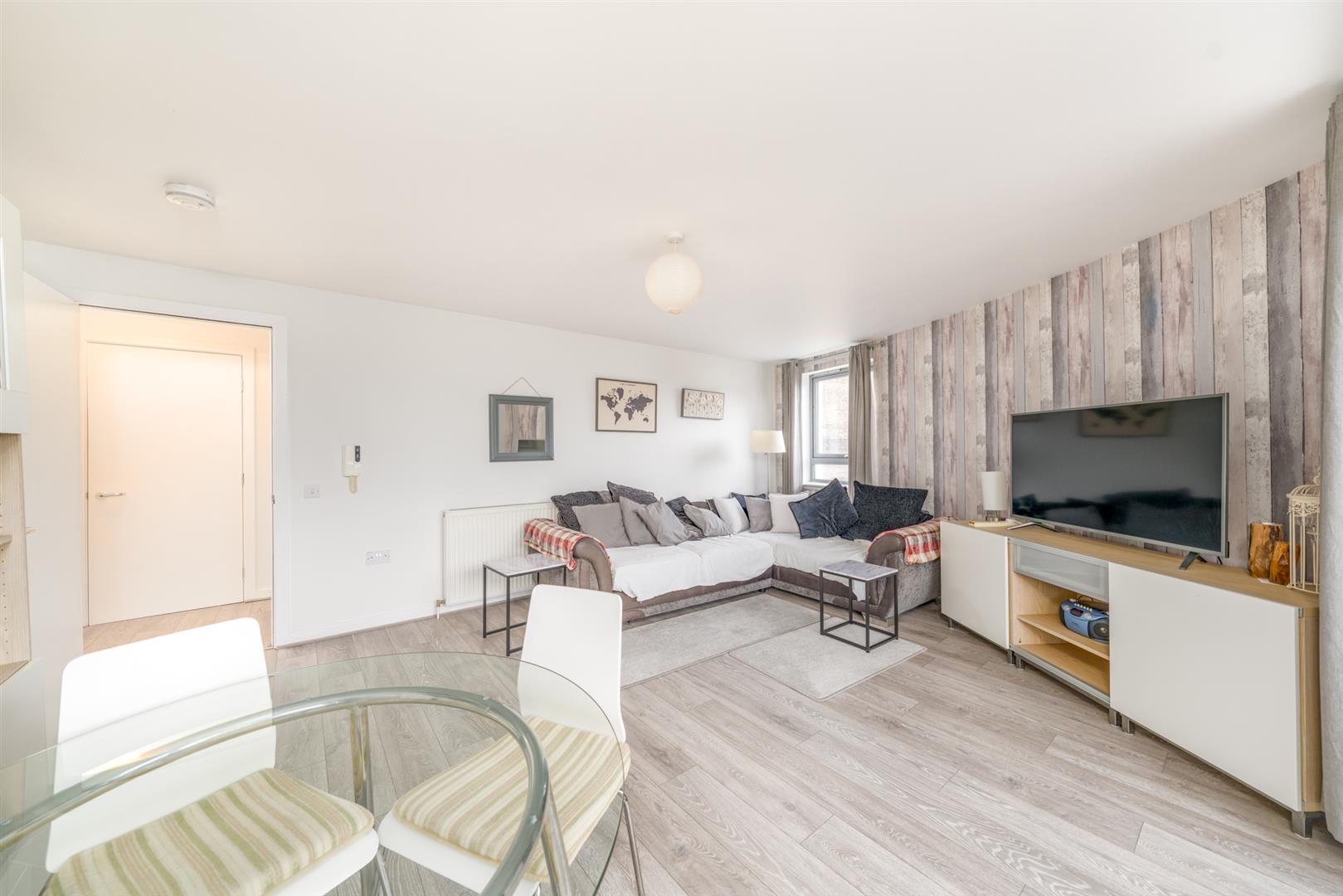 14_7_laidlaw_court_galashiels-05