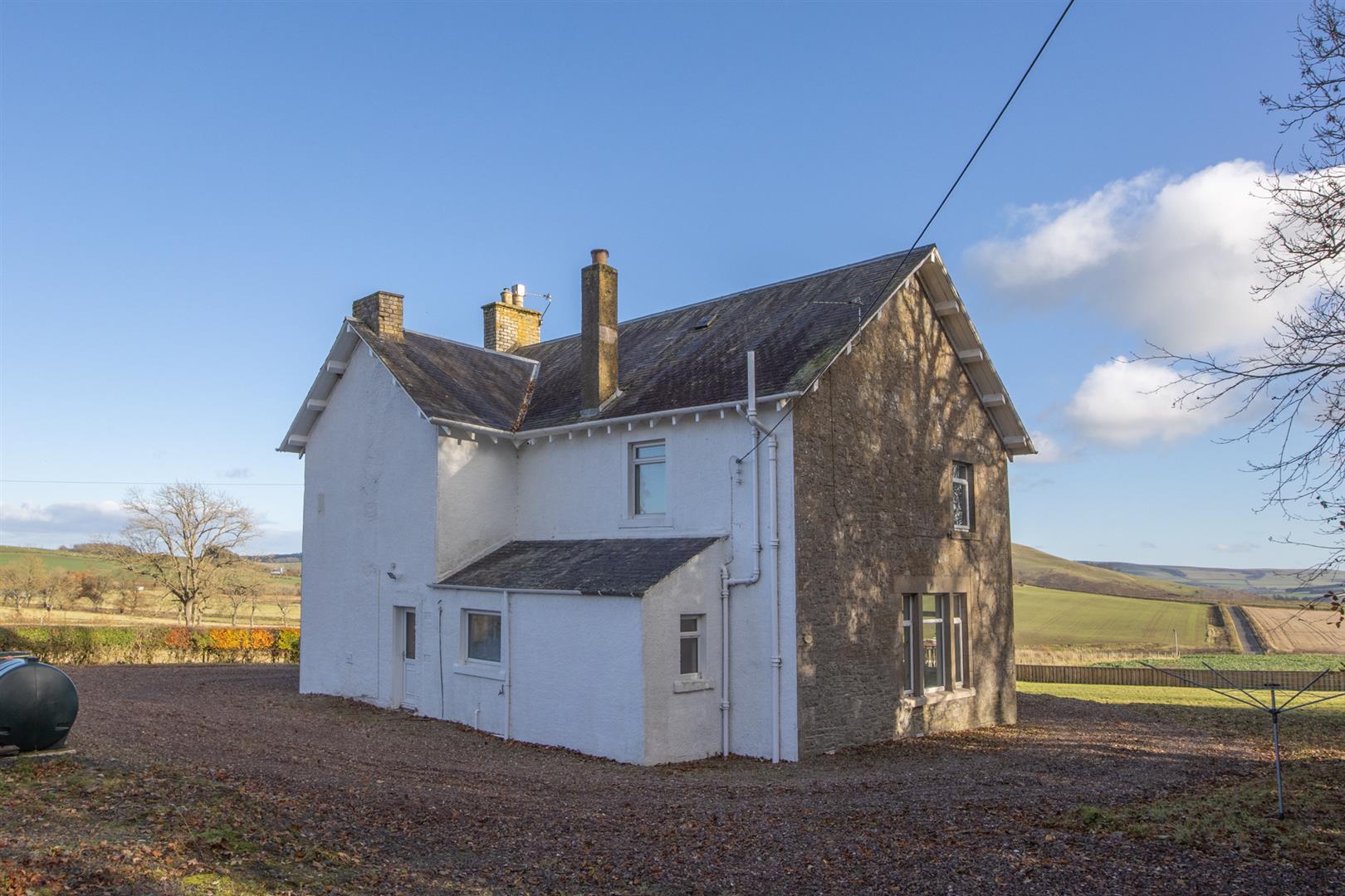 newlands-farmhouse-25 Side Of House