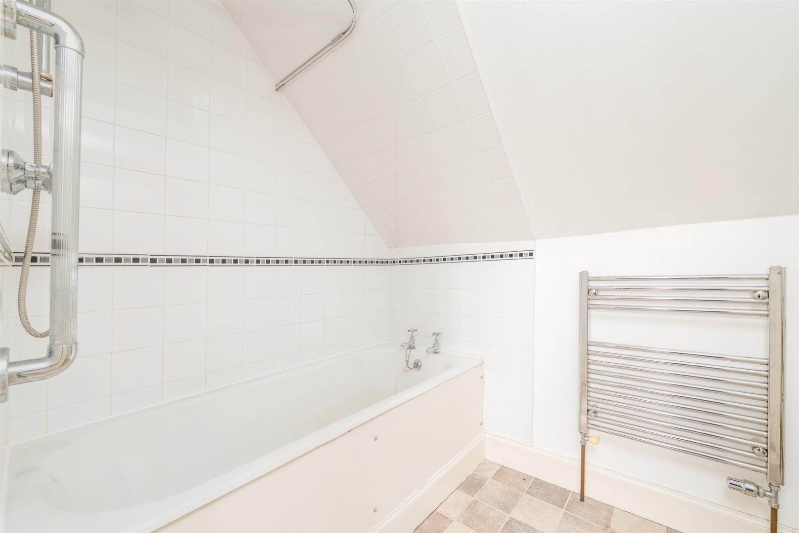Upper_Apartment_Abbey_View_Jedburgh-13