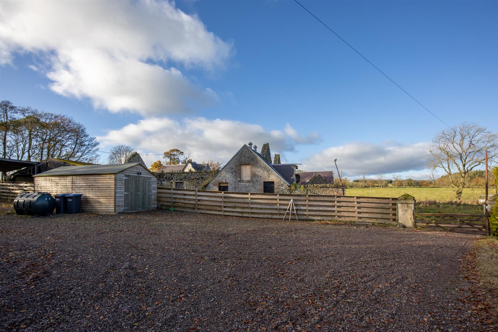 newlands-farmhouse-24 parking