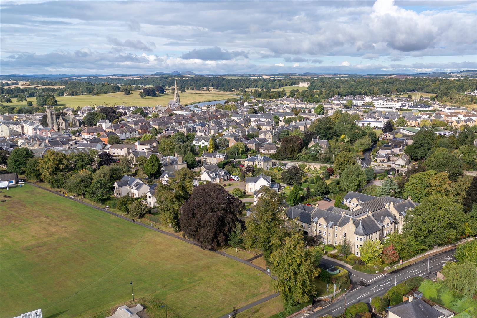 12_kerfield_court-10