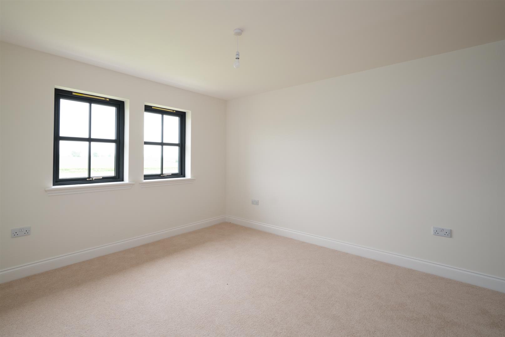 11 Laidlaw Avenue-08