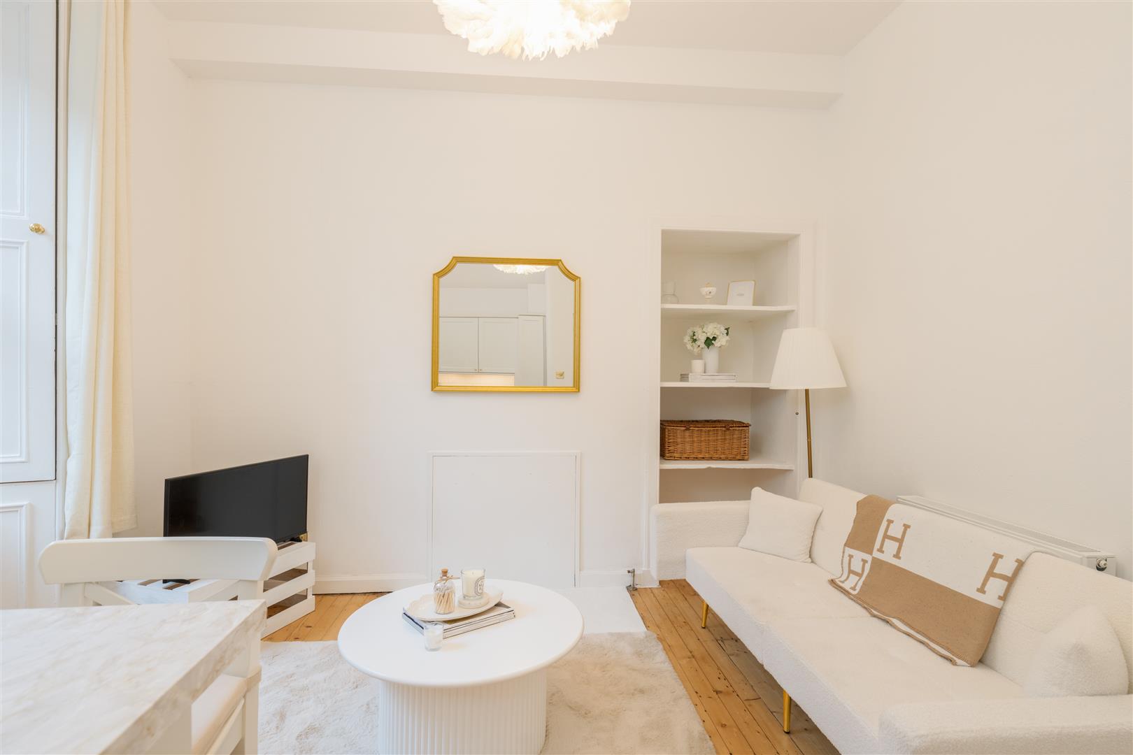6-2_Leamington_Road-06