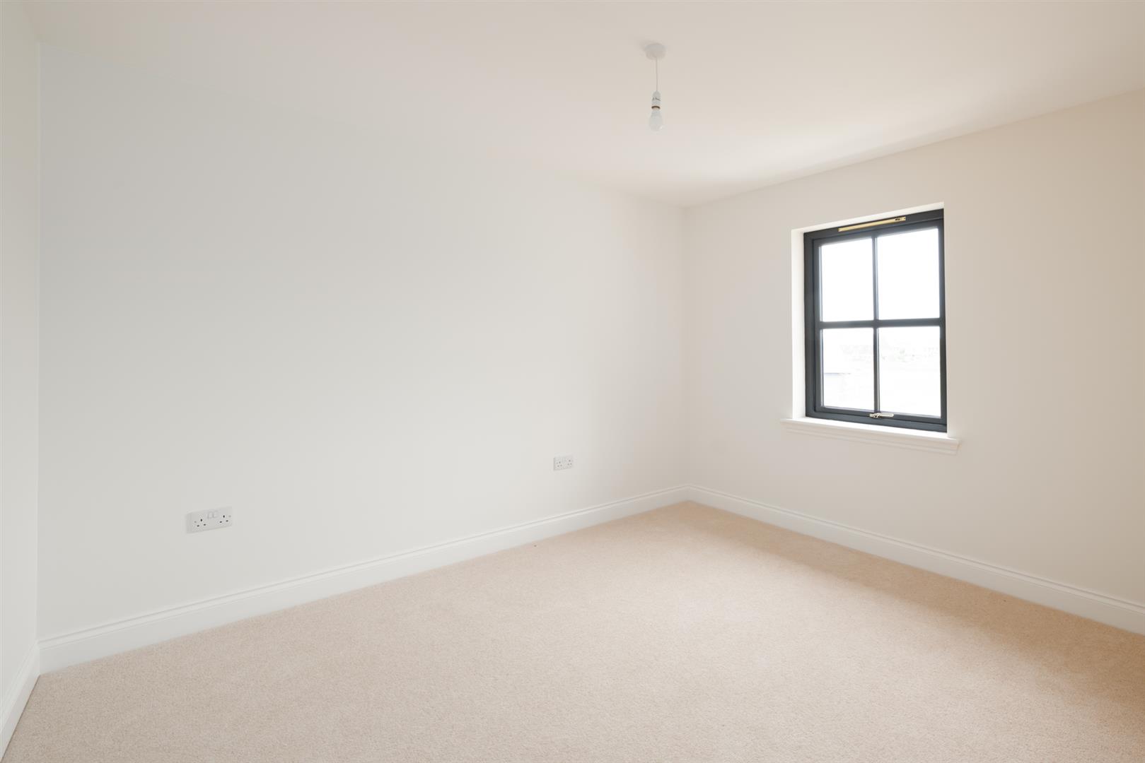 11 Laidlaw Avenue-12