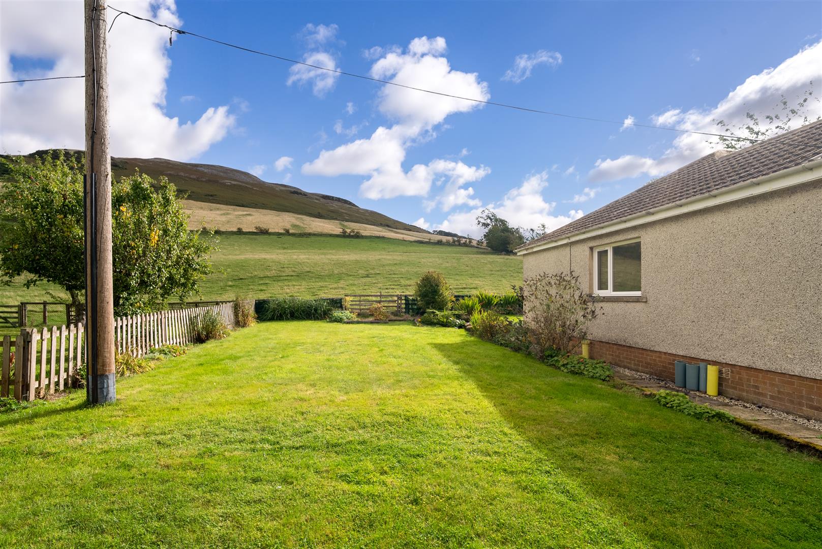 the_bungalow,_hayhope_town_yetholm-14