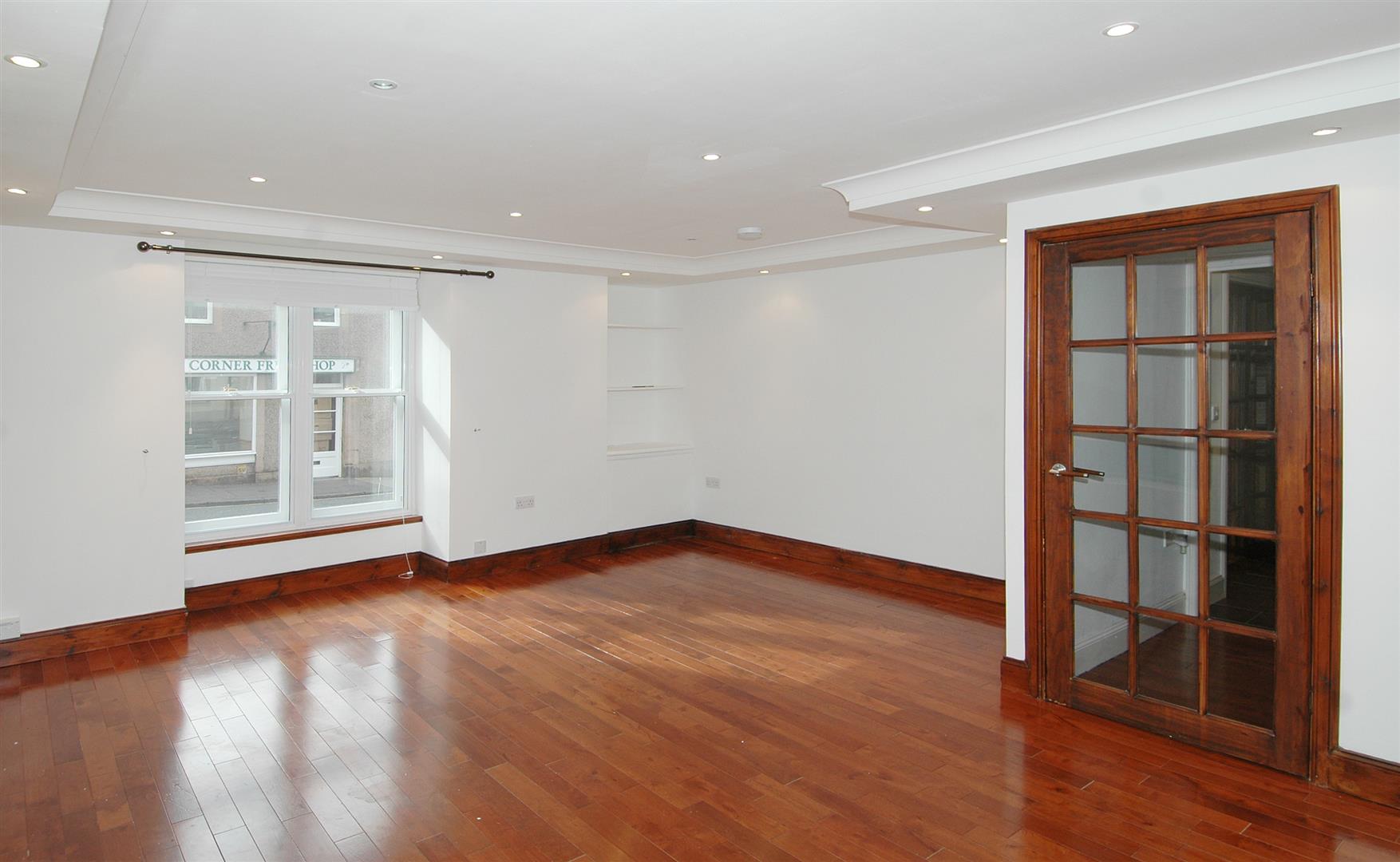 2c-2DunsRoadLoungeFromFireplacePrint