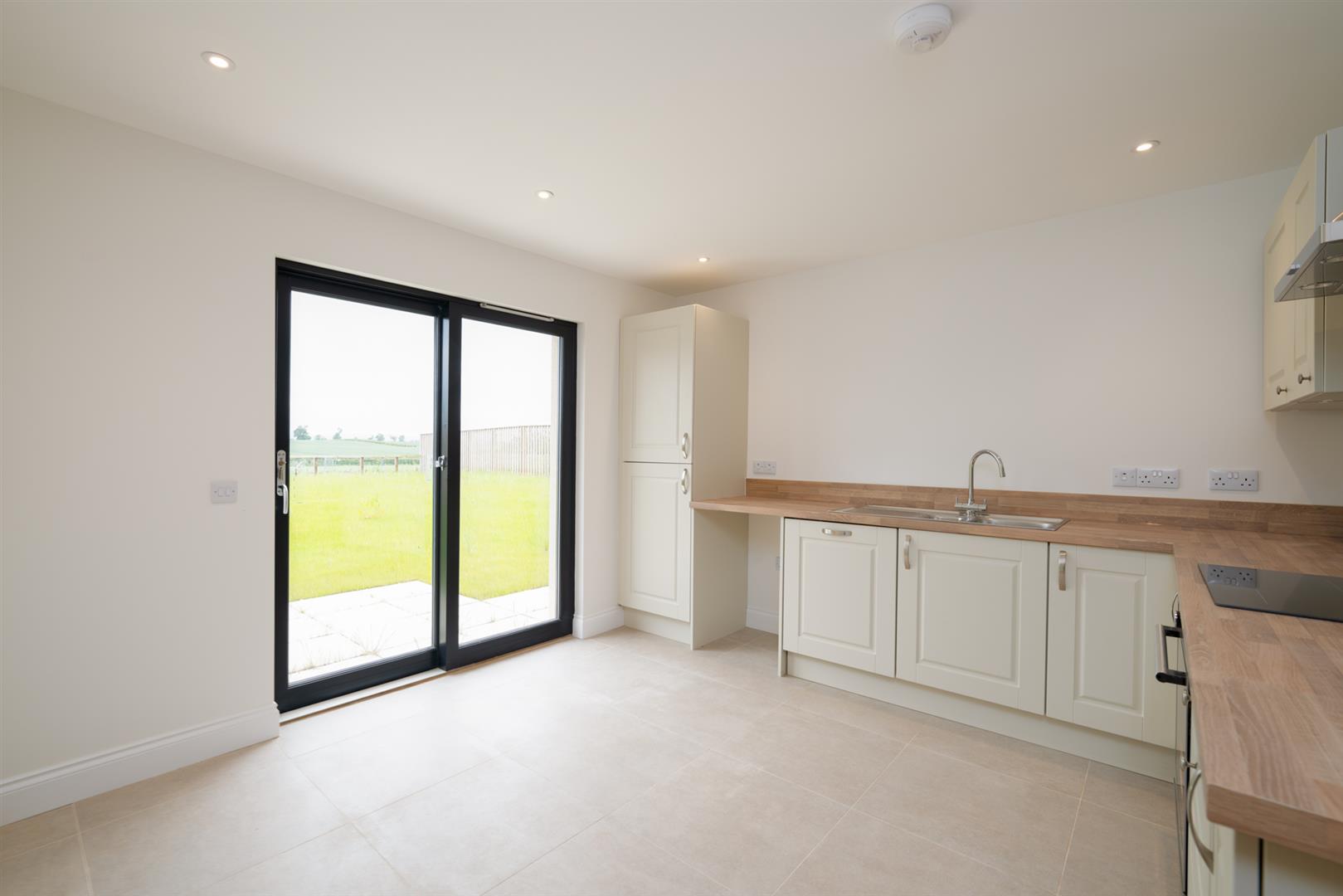 11 Laidlaw Avenue-04