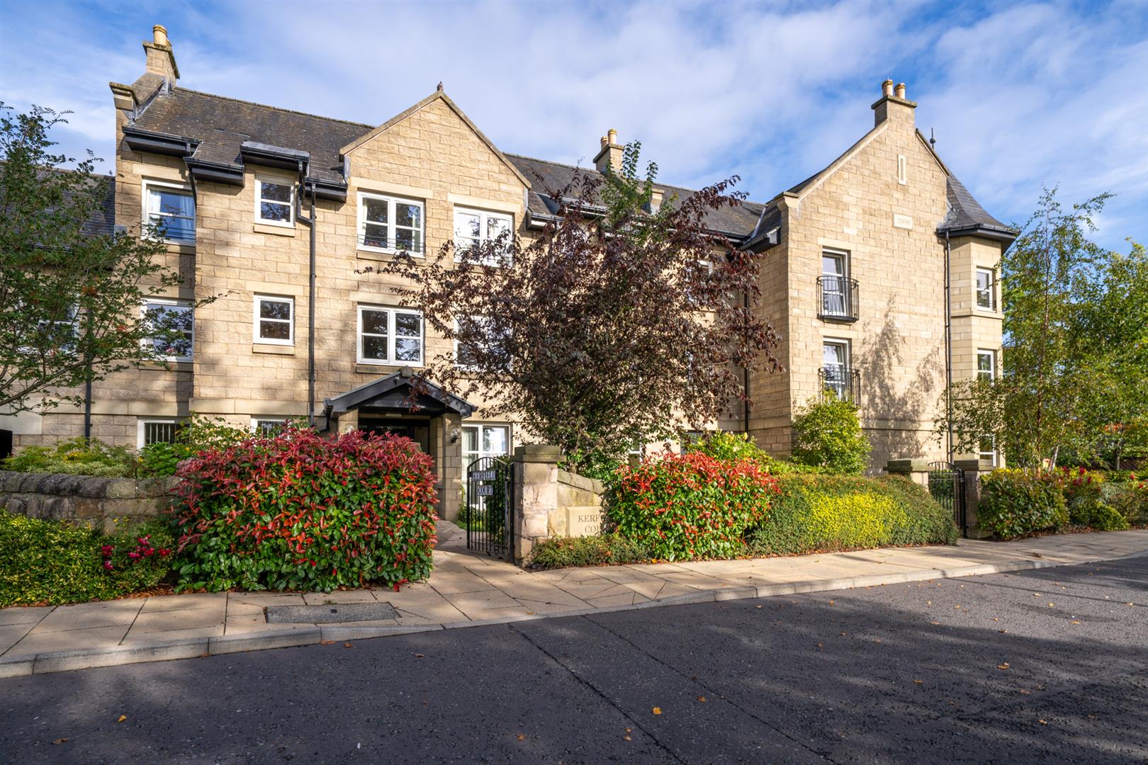 12_kerfield_court-11