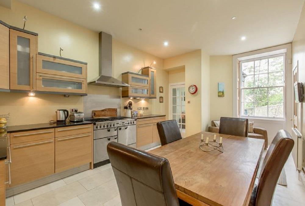 Kitchen dining room