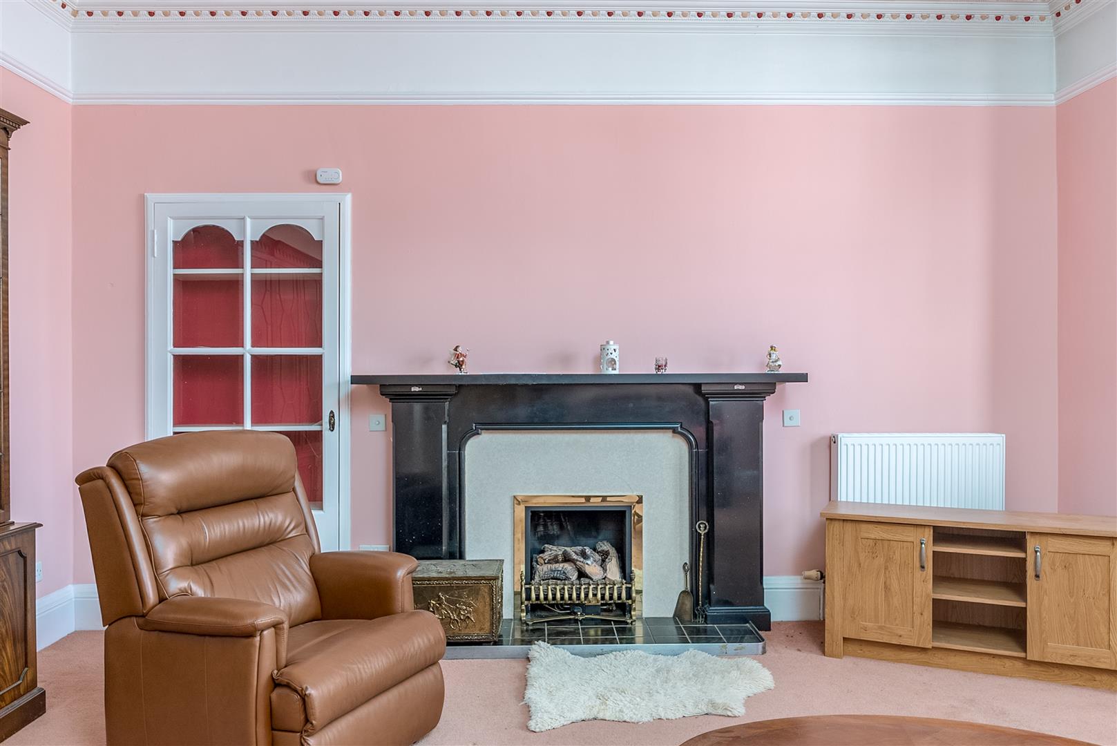 the_red_house_12_east_high_street_lauder-05