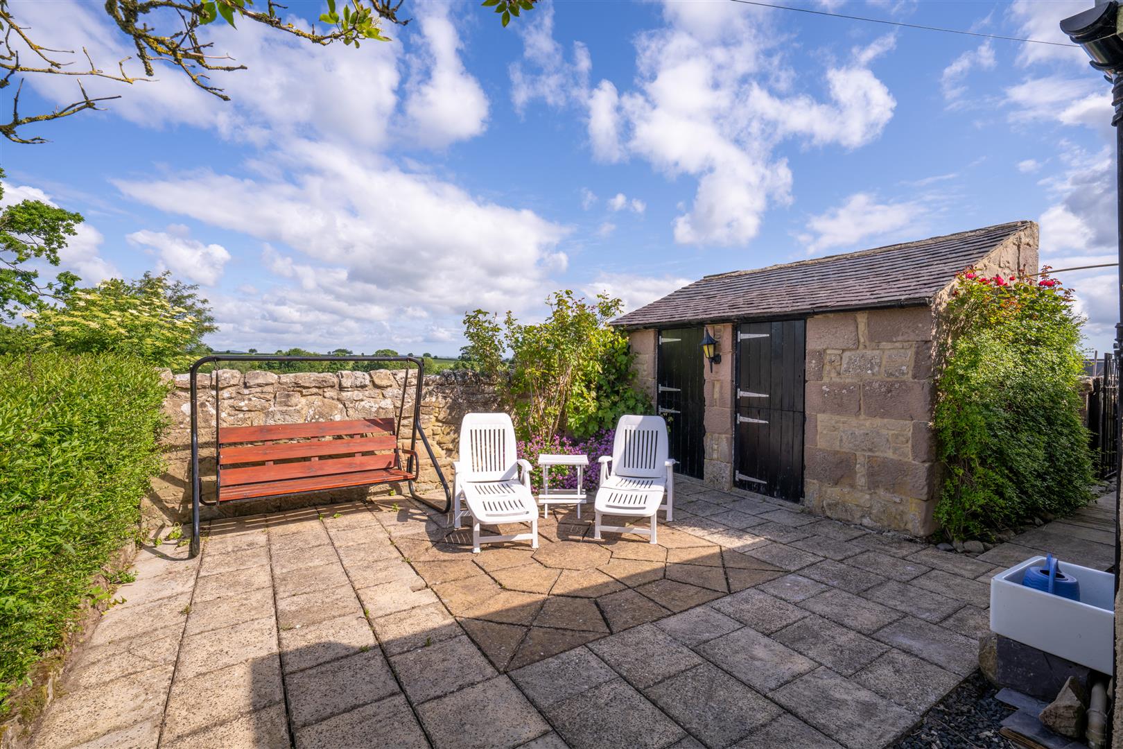 1_Swinton_Bridge_End_Farm_Cottage-39