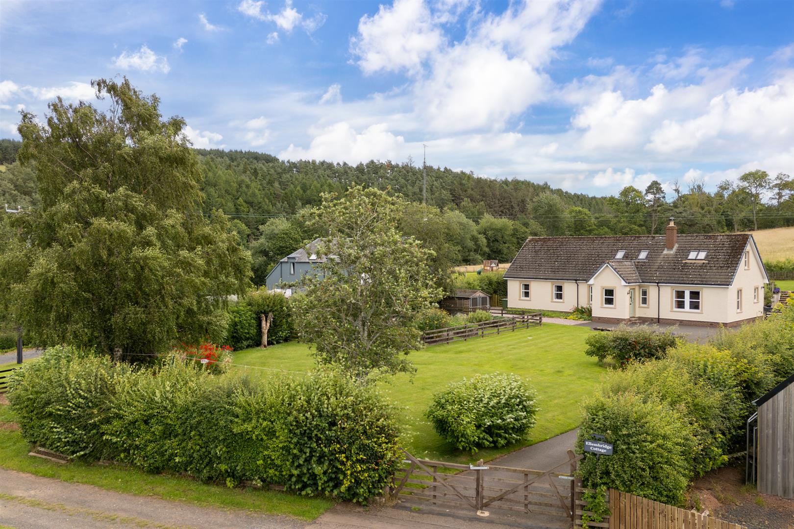 ellembridge_cottage_Duns_externals-01