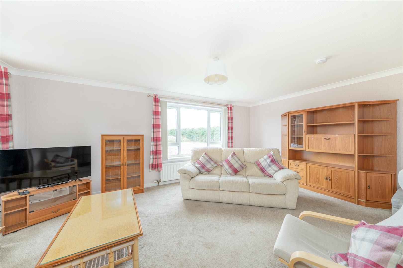 6_barefoots_avenue-03