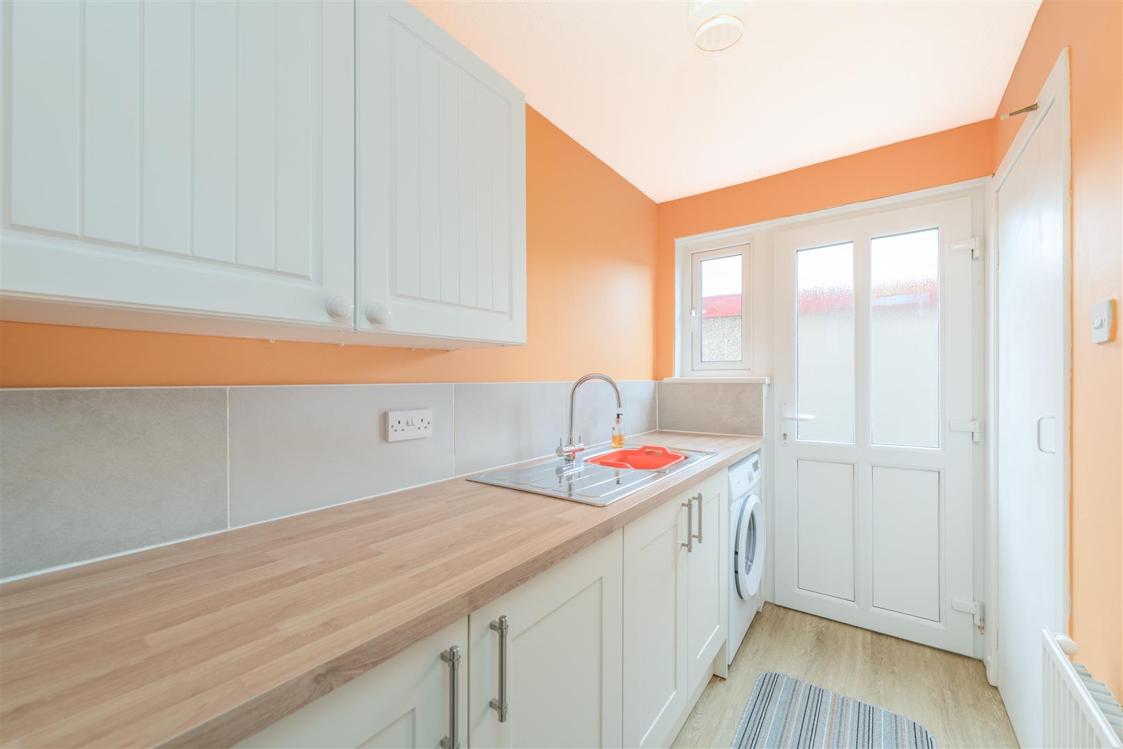 6_barefoots_avenue-08