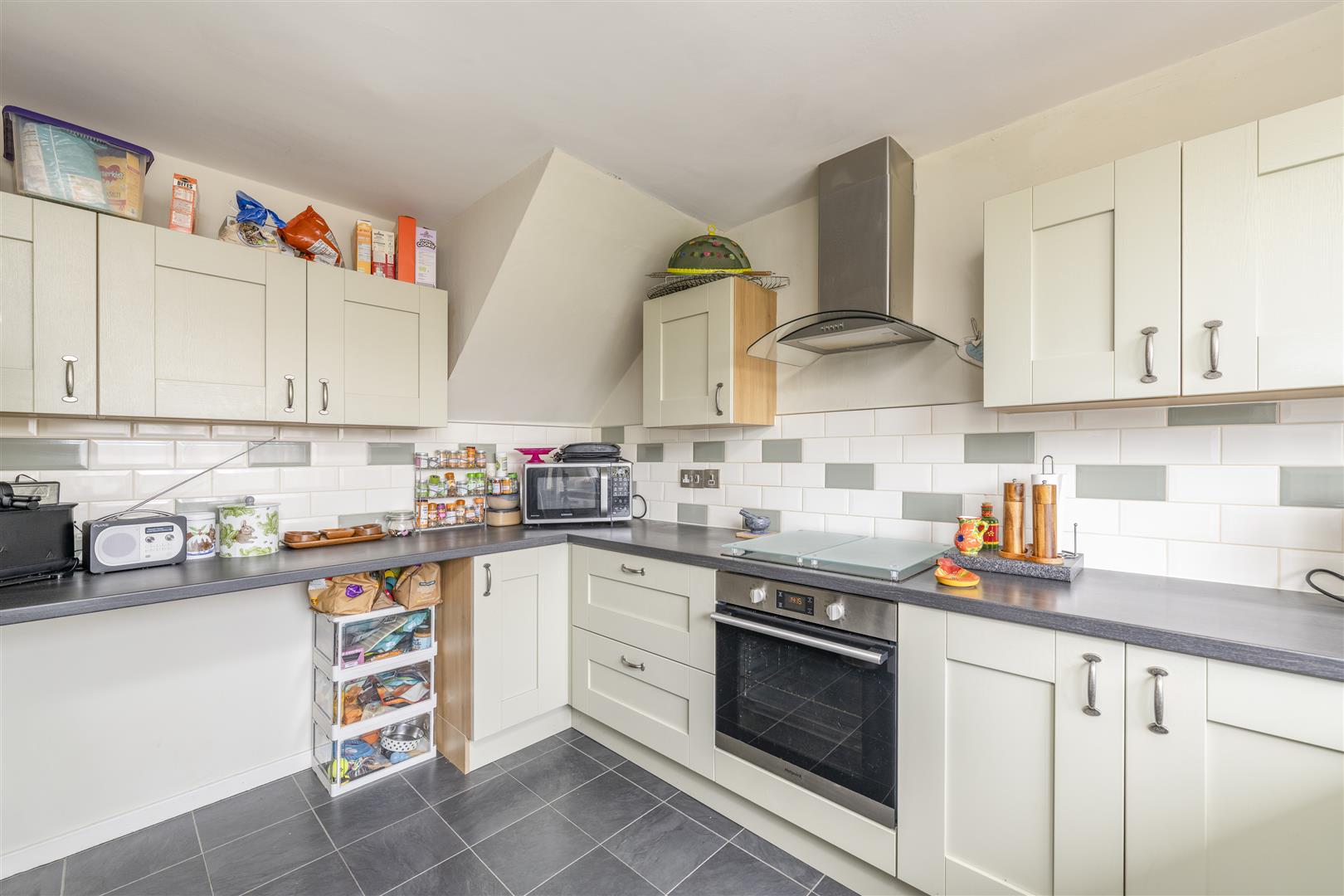 22_moredun_park_way-05