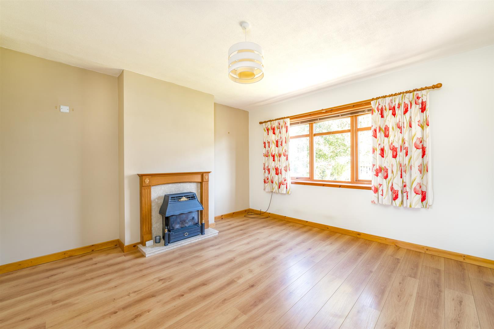 28 Gunsgreen Crescent_Eyemouth-03