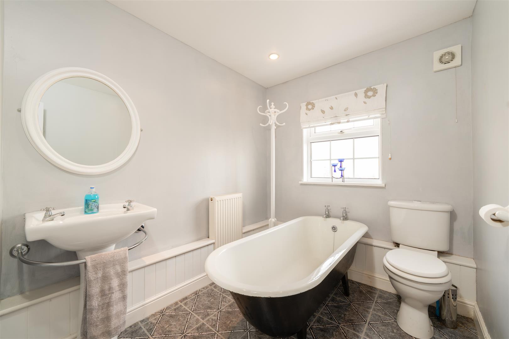 1_Swinton_Bridge_End_Farm_Cottage-23