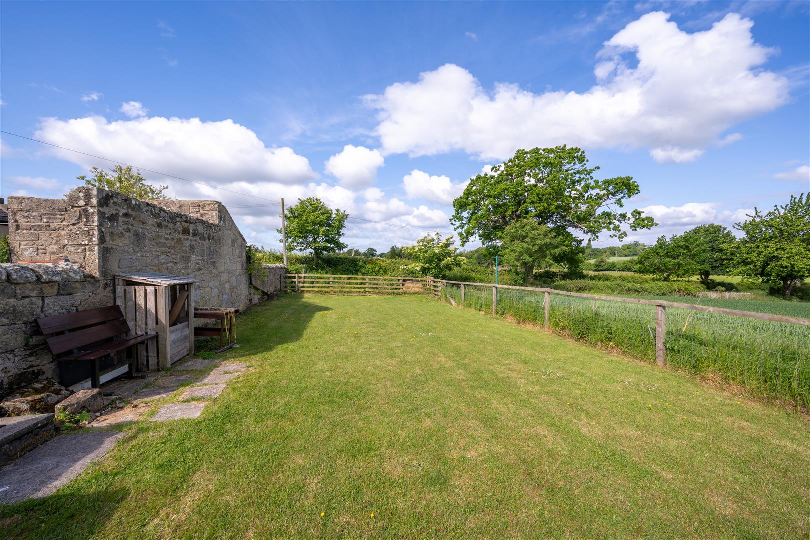 1_Swinton_Bridge_End_Farm_Cottage-37